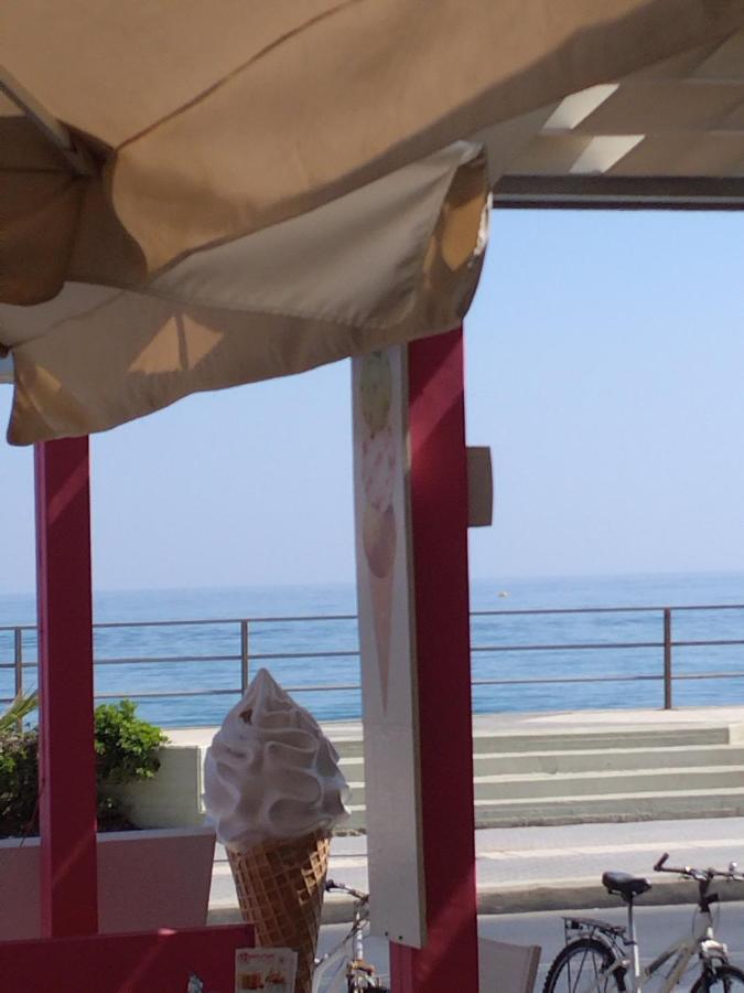 Anastasios Luxury Apartment Sea View Rethymno  Exterior photo